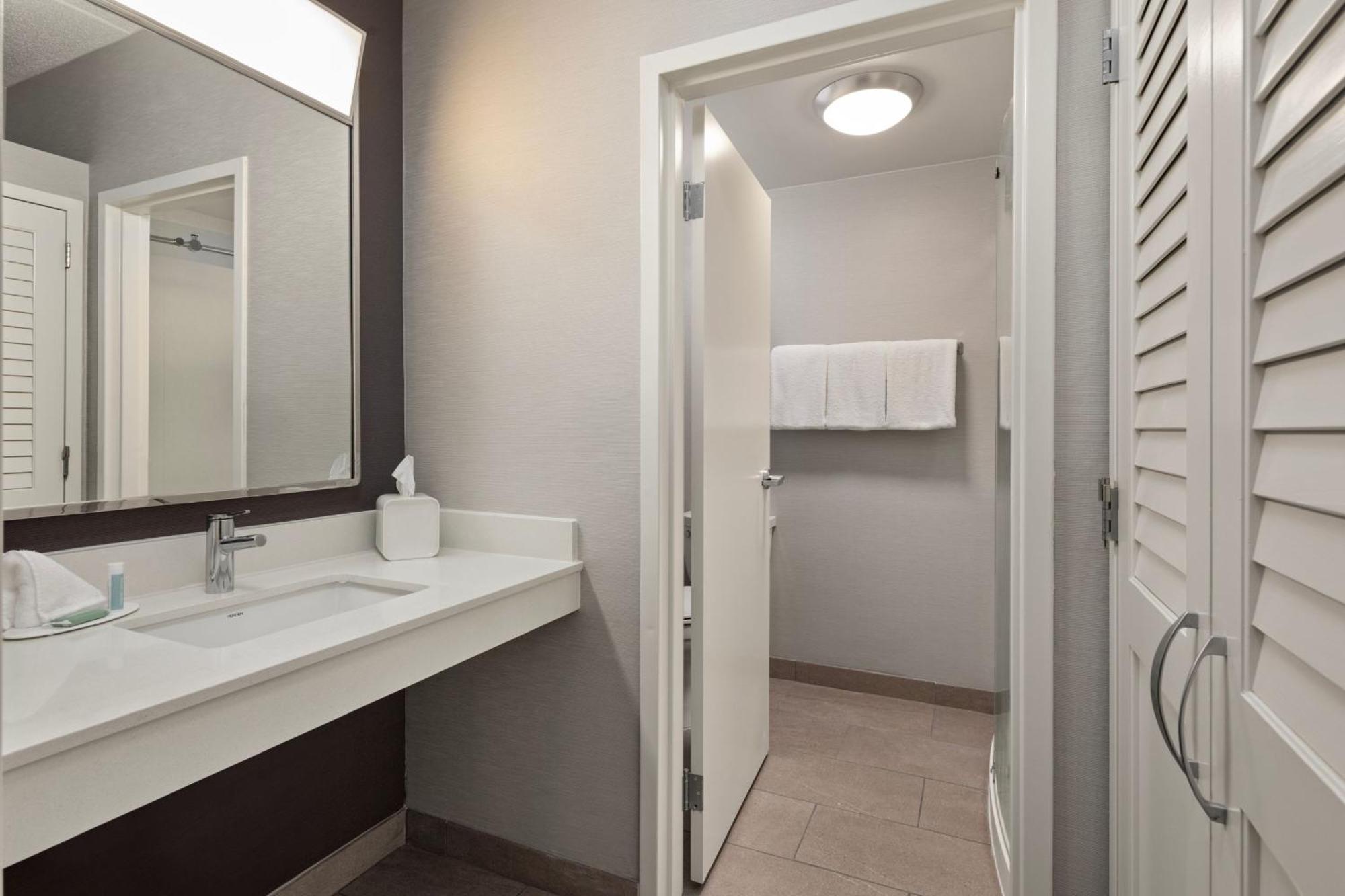 Courtyard By Marriott Chicago Waukegan / Gurnee Hotel Eksteriør billede