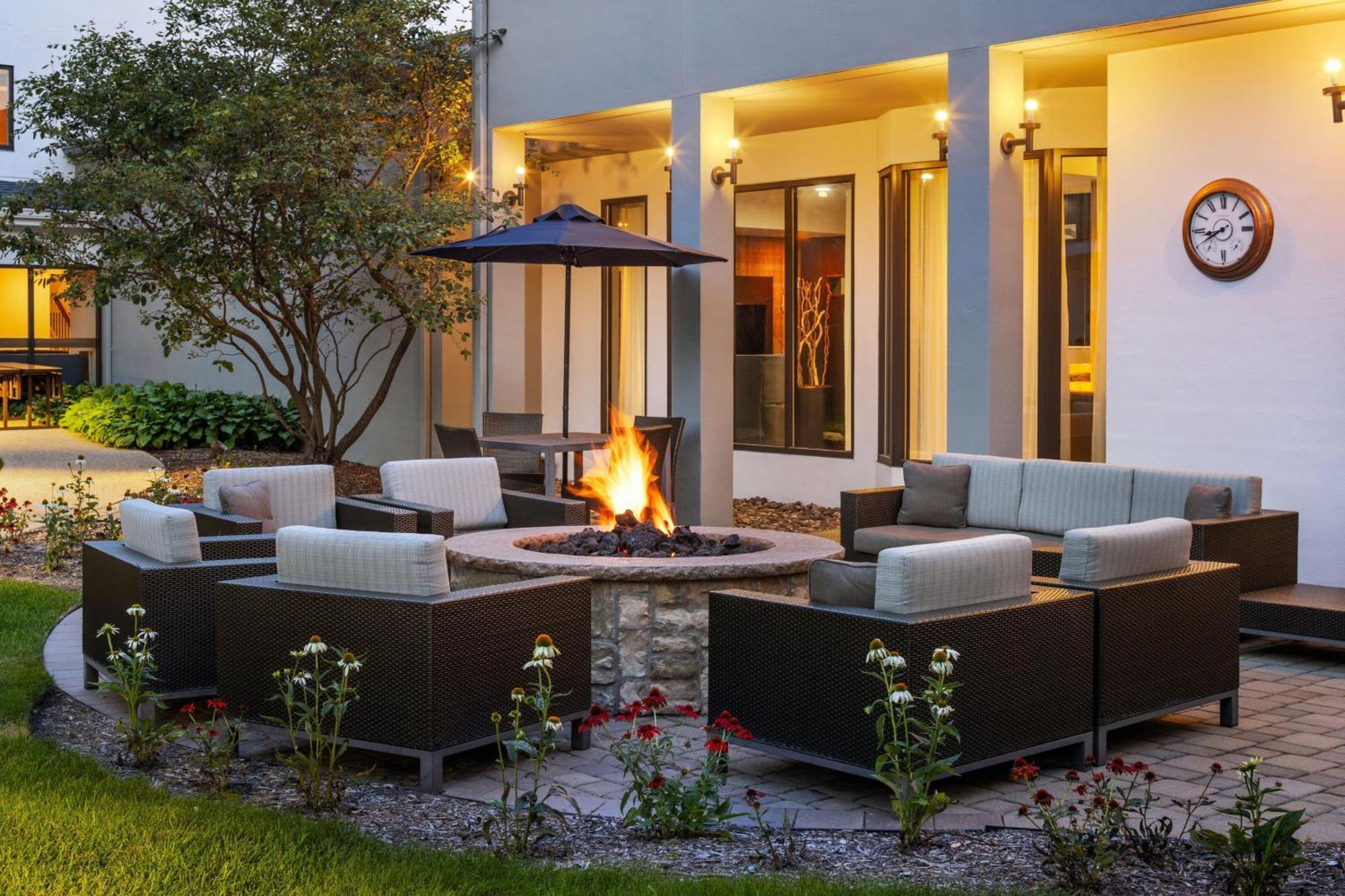 Courtyard By Marriott Chicago Waukegan / Gurnee Hotel Eksteriør billede